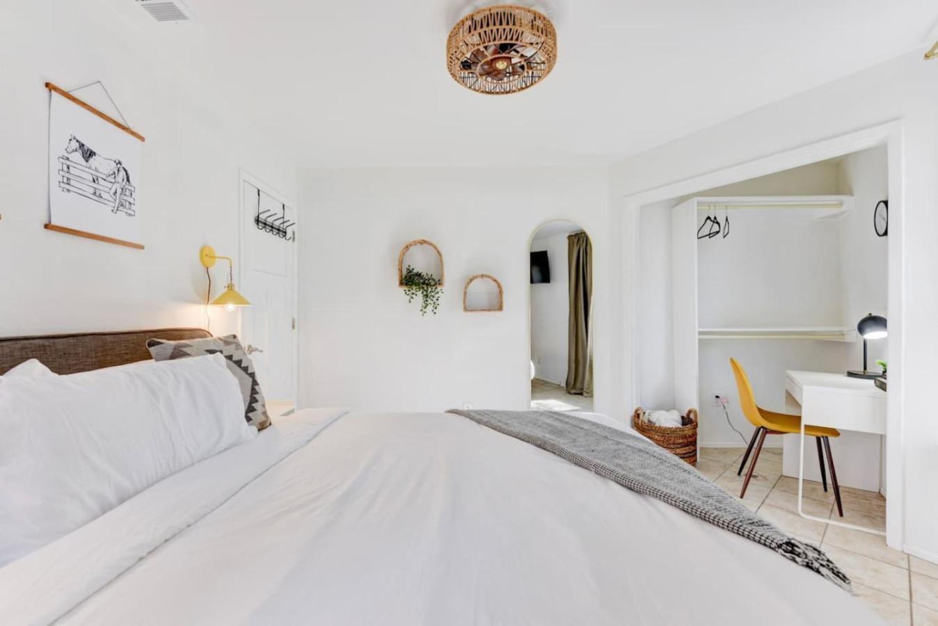Downtown - Shiner Bungalow At Beer Ranch Project Wimberley Bagian luar foto
