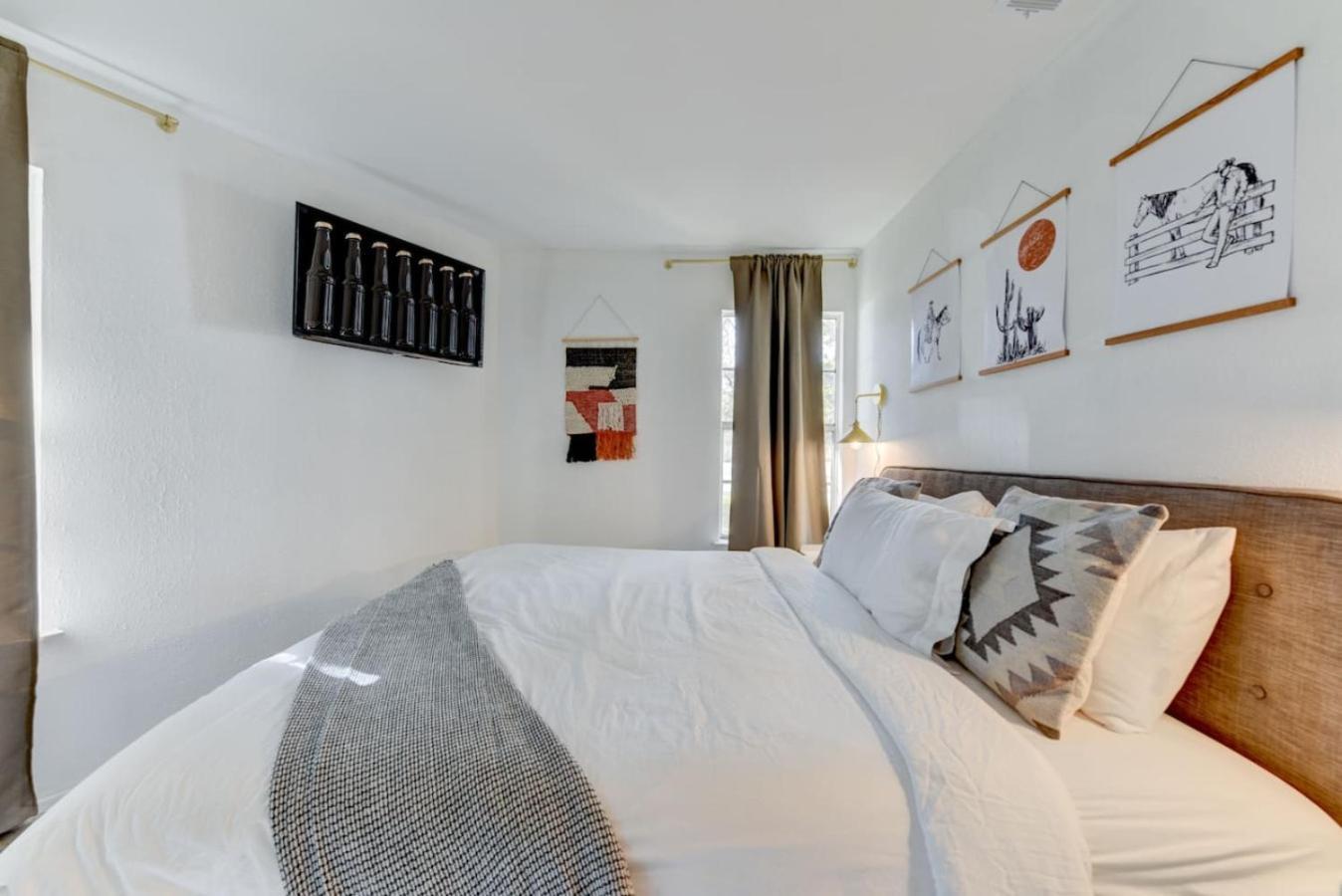 Downtown - Shiner Bungalow At Beer Ranch Project Wimberley Bagian luar foto