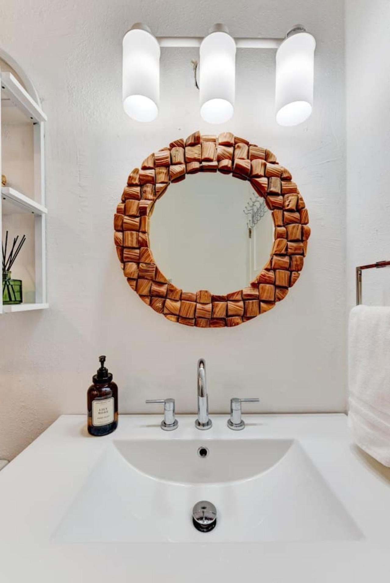 Downtown - Shiner Bungalow At Beer Ranch Project Wimberley Bagian luar foto