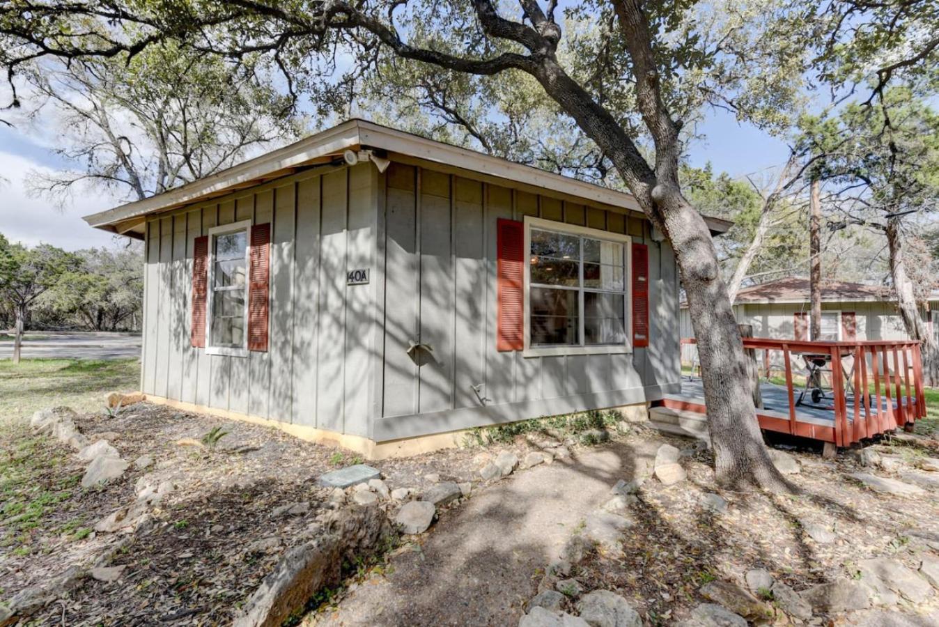 Downtown - Shiner Bungalow At Beer Ranch Project Wimberley Bagian luar foto